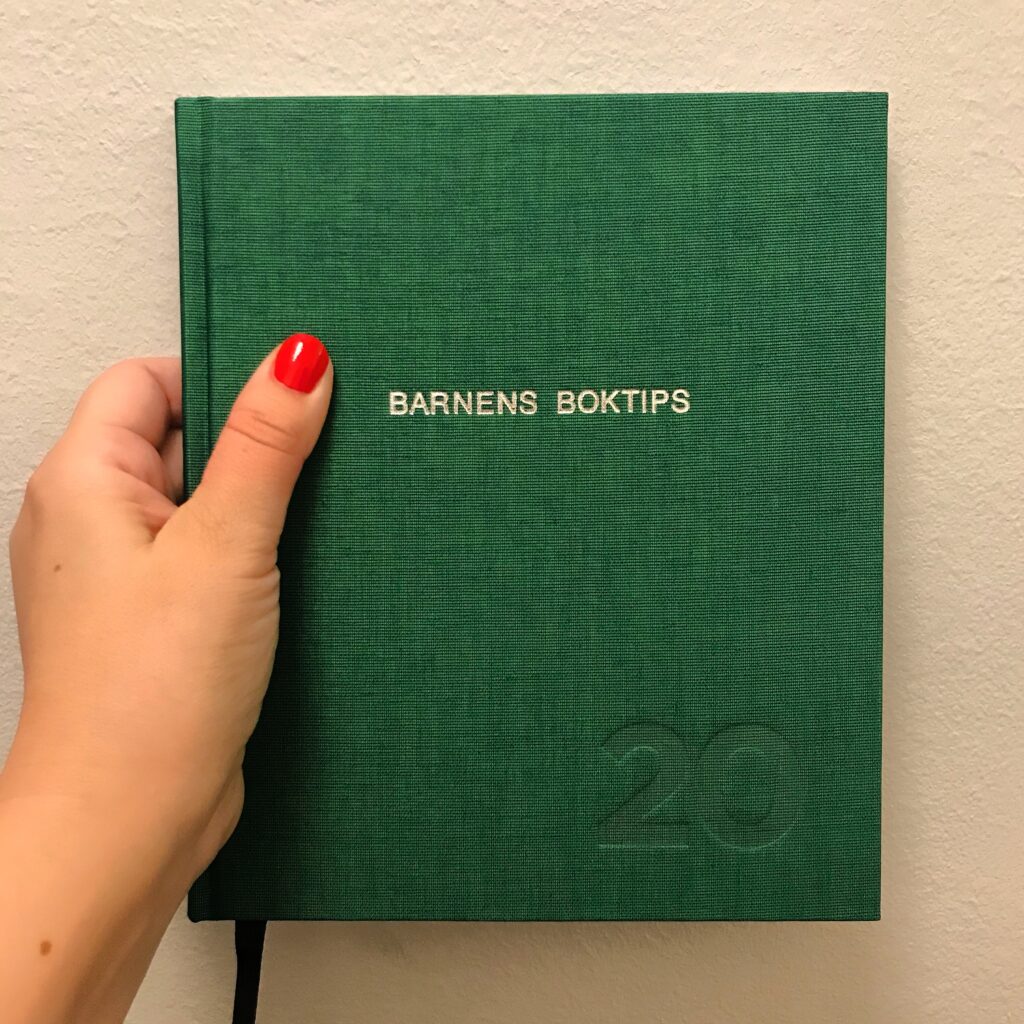 Bookbinders design-präglad kalender för 2020. Nu kör vi!